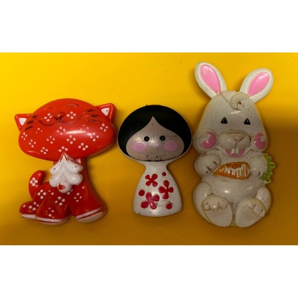 Accessories - Three Vintage 70s Avon Fragrance Glace Perfume Pins